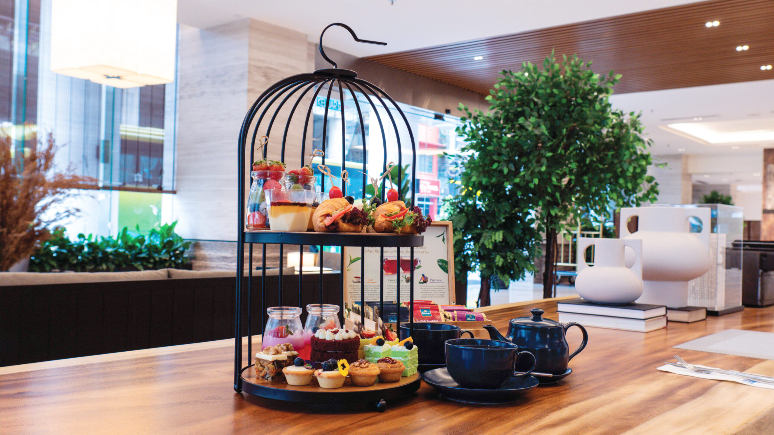 englishafternoontea scaled - The Royal Tea Escape | Hotel Royal Signature